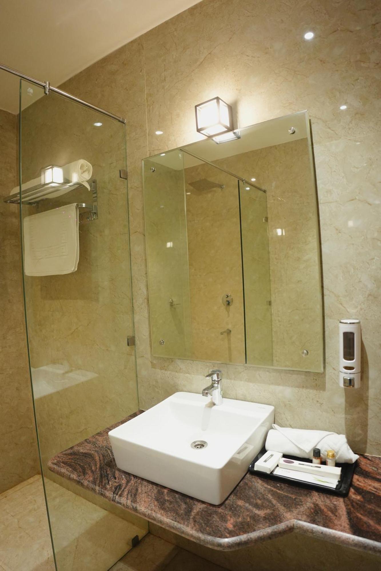 The Krati Resort & Convention Centre Bareilly Exteriér fotografie