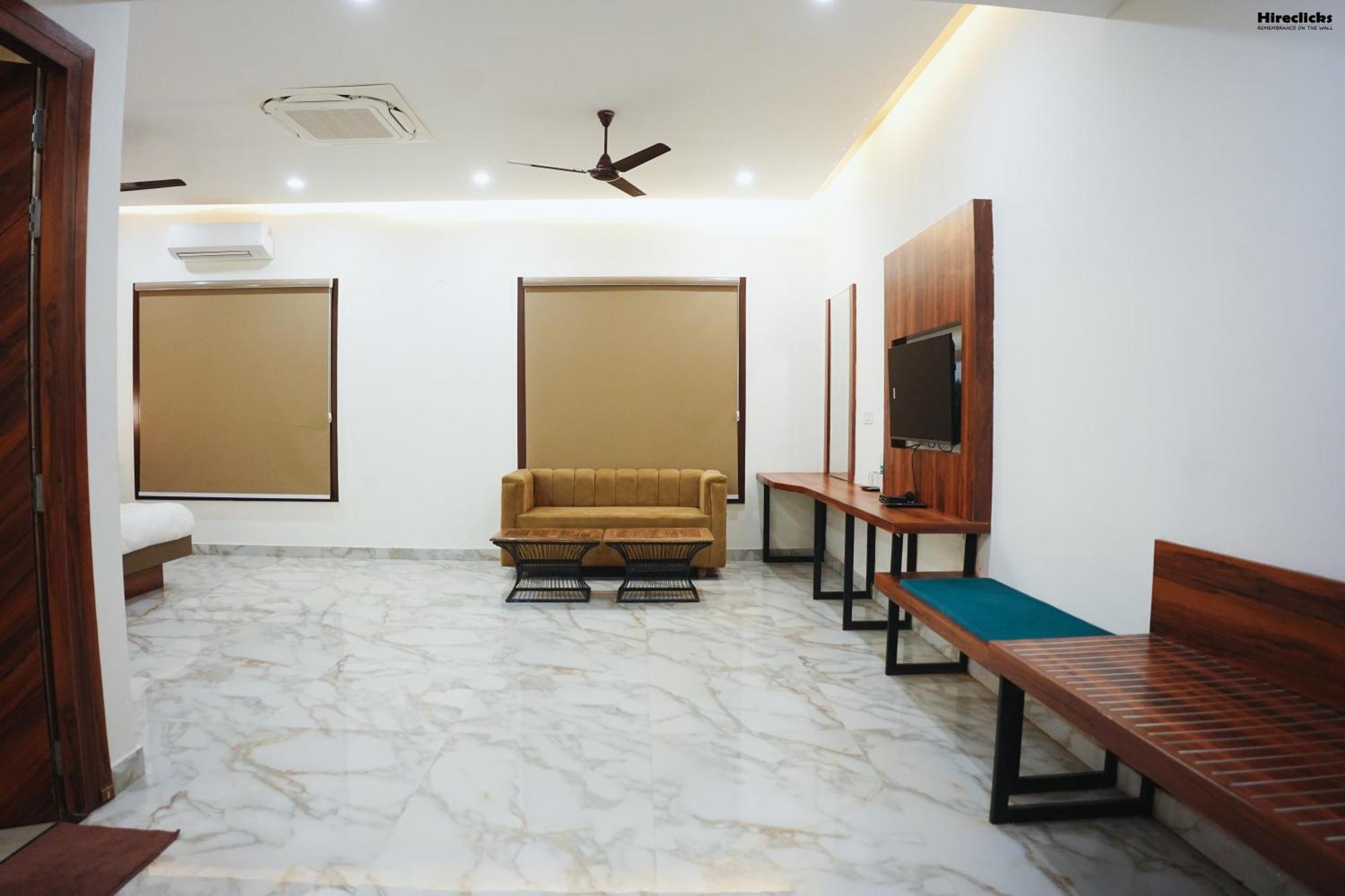 The Krati Resort & Convention Centre Bareilly Exteriér fotografie